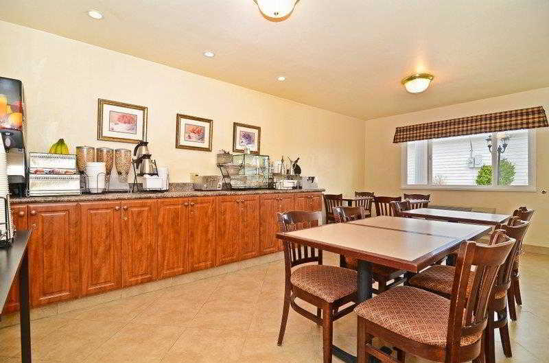 Quality Inn Price Gateway To Moab National Parks Restaurant photo
