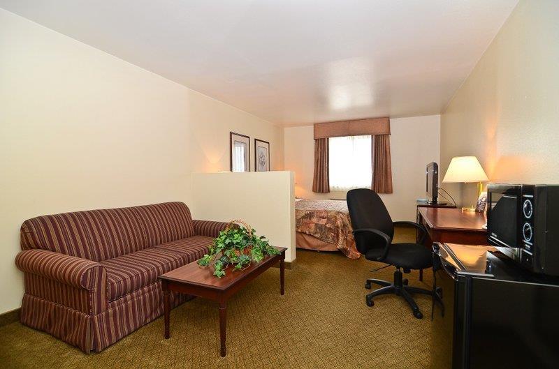 Quality Inn Price Gateway To Moab National Parks Room photo
